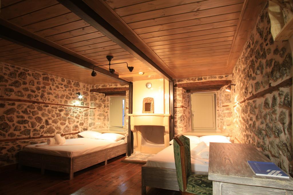 Bayiri Petit Pension Litóchoron Luaran gambar